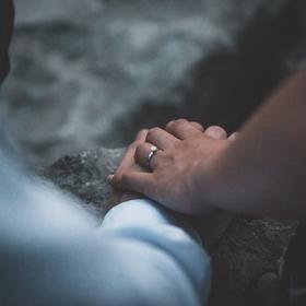 people-2557424_1920.jpg